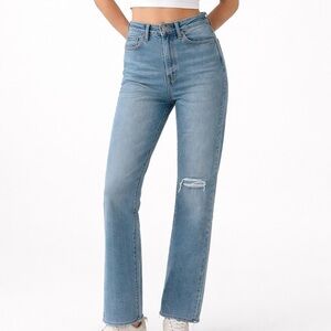 Levis Medium Denim Distressed Wedgie Fit Jeans size 28 Women